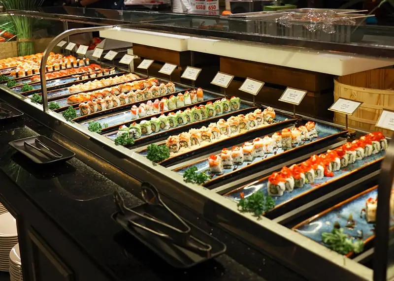 Quầy Sushi & Sashimi Nhật Bản