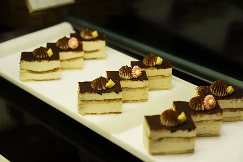 Quầy Tráng Miệng Phong Phú