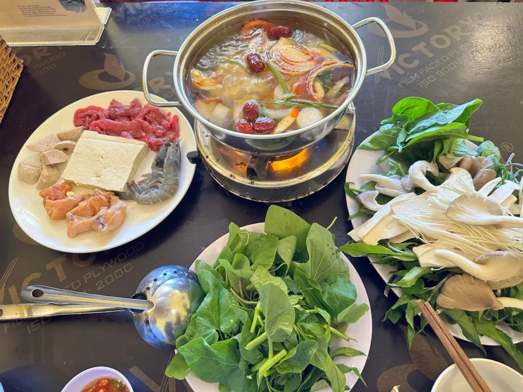 quan lau sam day mang den 1