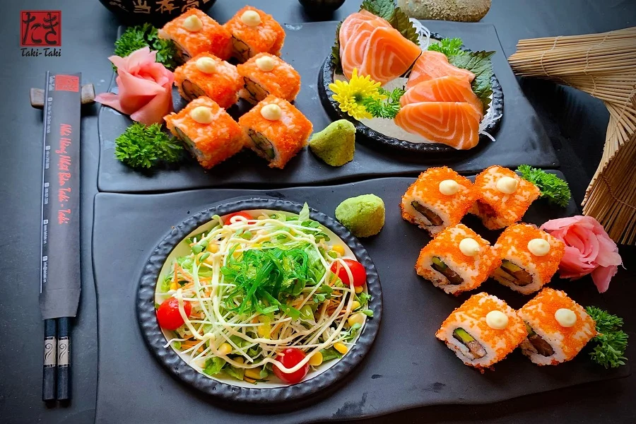 com luon nhat ban ha noi 2