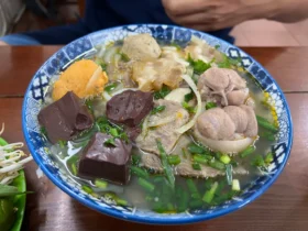 quan bun bo hue gan day 0