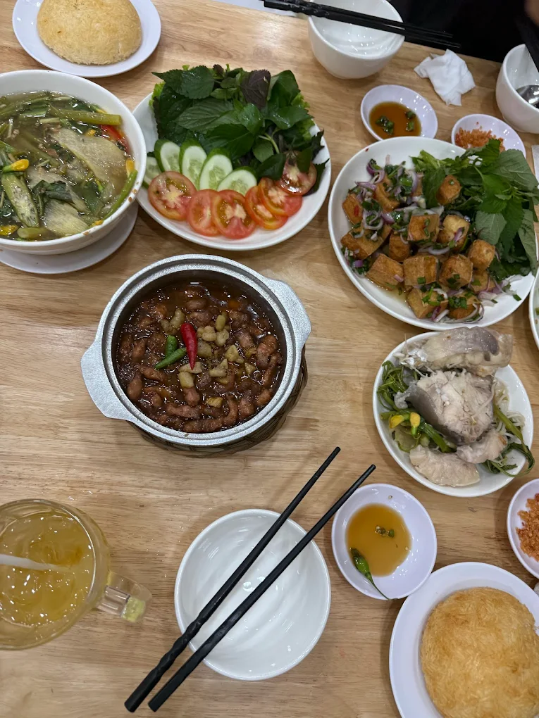 quan com binh dan quan 5 1