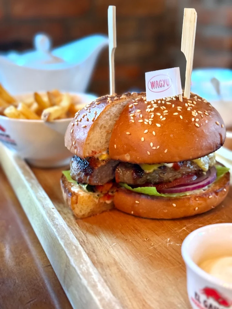 nha hang phap quan 1-2