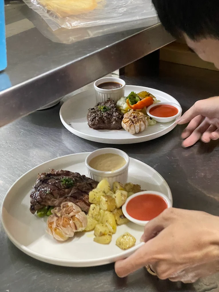 nha hang phap quan 1-3