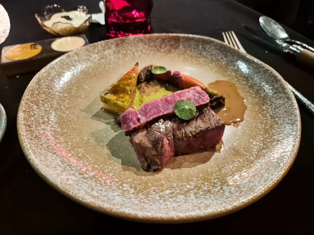 nha hang phap quan 1-5