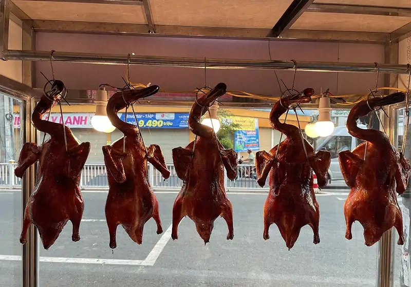 Dịch vụ tại vịt quay Bắc Kinh Trần Ký