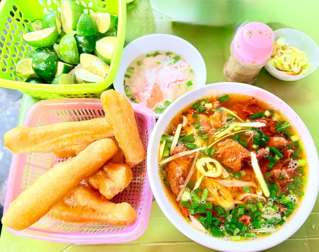 quan pho dem ha noi 1