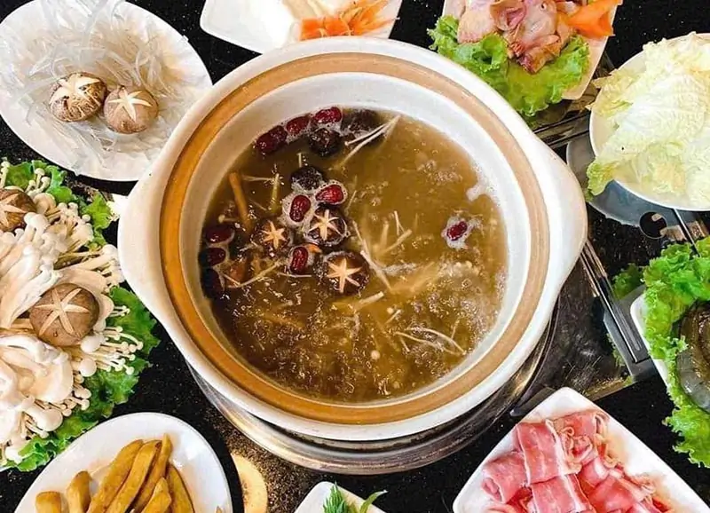 Nước lẩu đặc trưng - Tinh hoa của thảo mộc