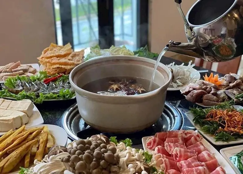 Đôi nét về lẩu nấm Gia Khánh Vũ Phạm Hàm