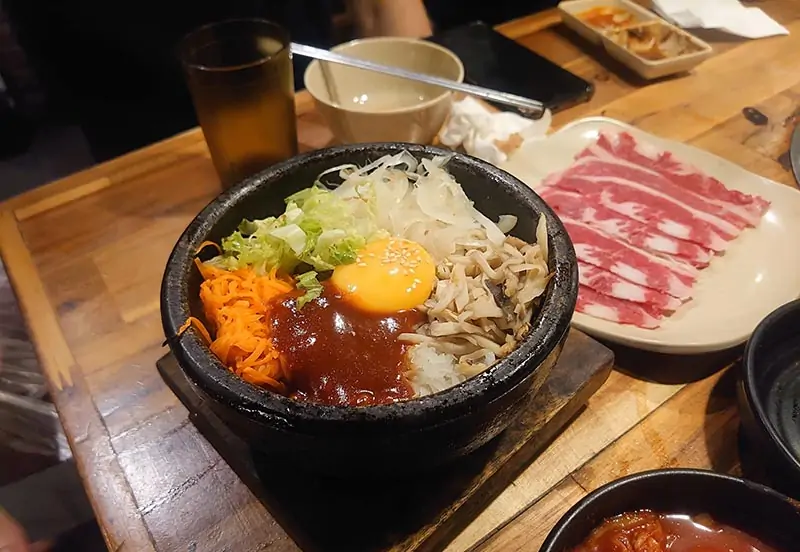 Gimbap và cơm trộn