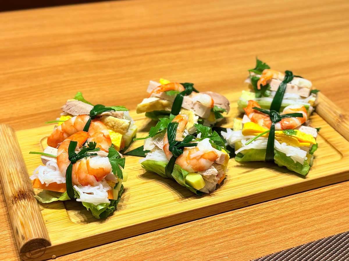 Cuốn Ngon Trần Kim Xuyến: Bản Hòa Ca Của Ẩm Thực Truyền Thống Giữa Lòng Cầu Giấy