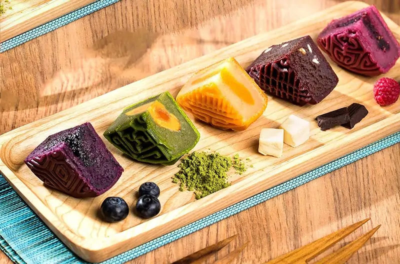 Nhóm Trăng Sắc Màu & Bánh Chay