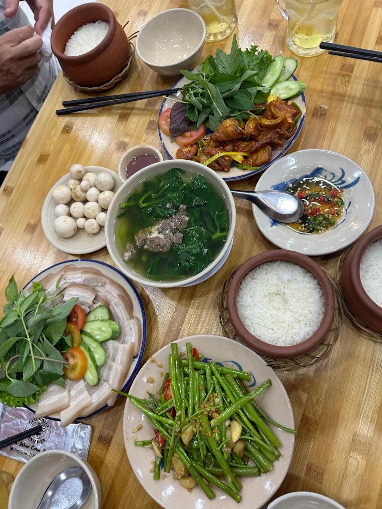 com-nieu-quan-binh-thanh-2
