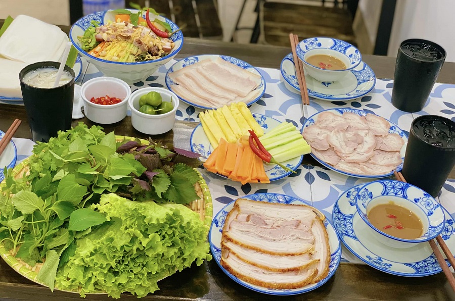 banh-trang-cuon-thit-heo-long-bien-3