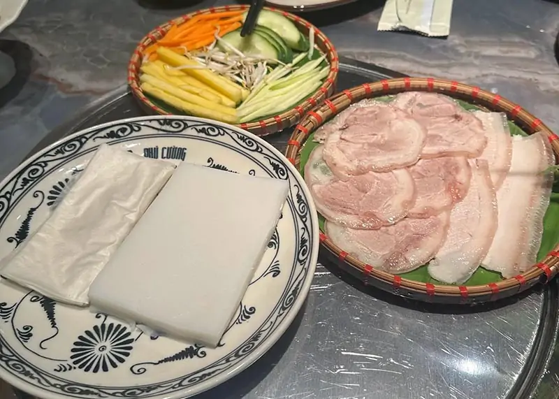 Bánh tráng thịt Heo hấp