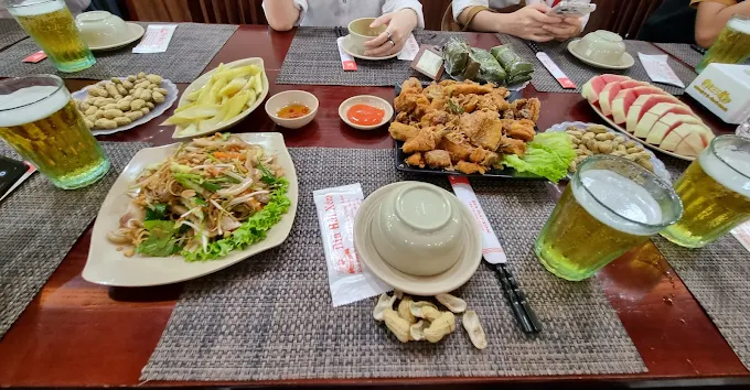 bia-hai-xom-truong-chinh 8