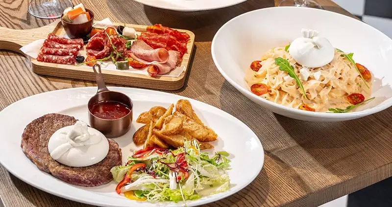dịch vụ tại Le Monde Steak