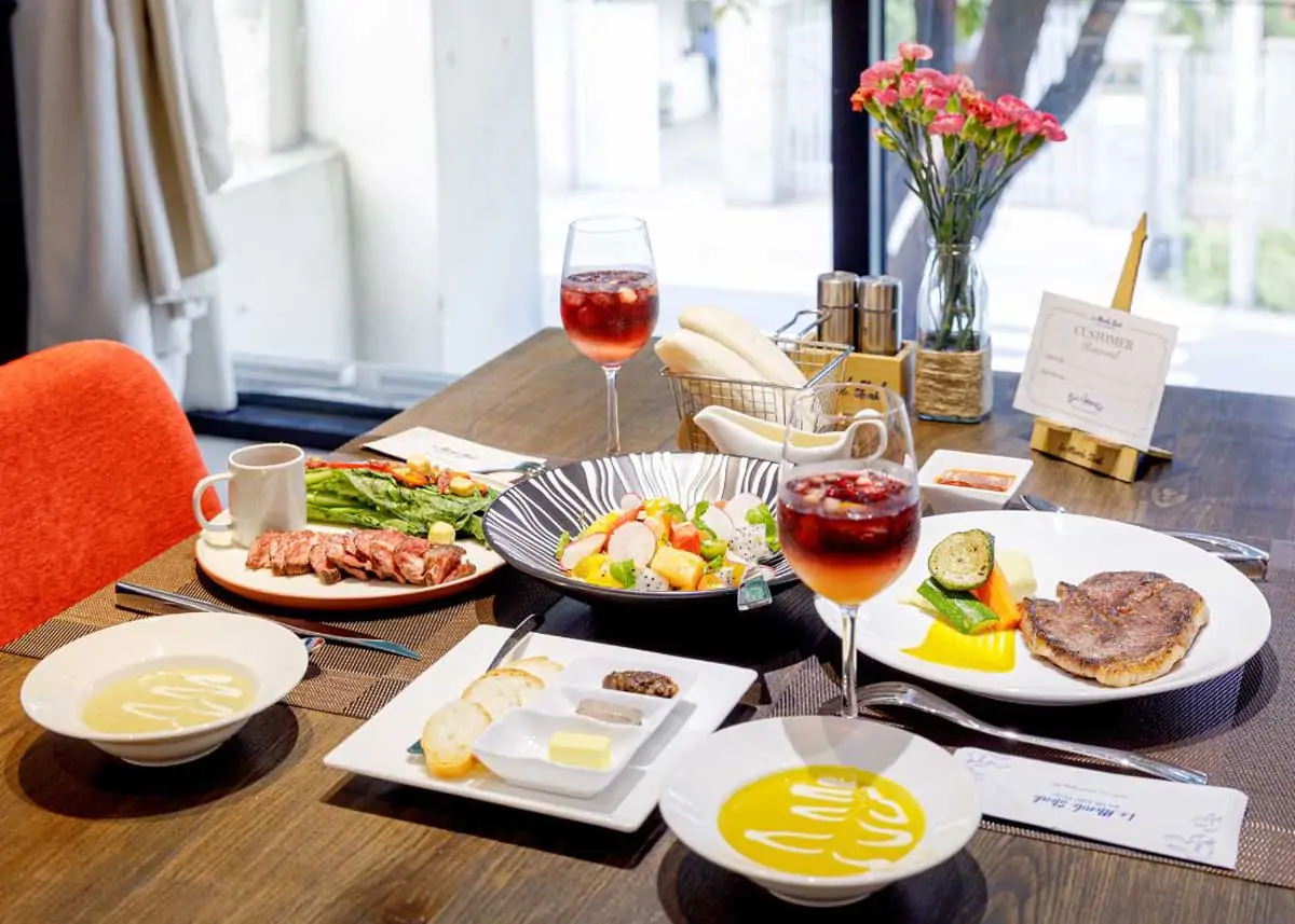 Le Monde Steak Nguyễn Thị Minh Khai