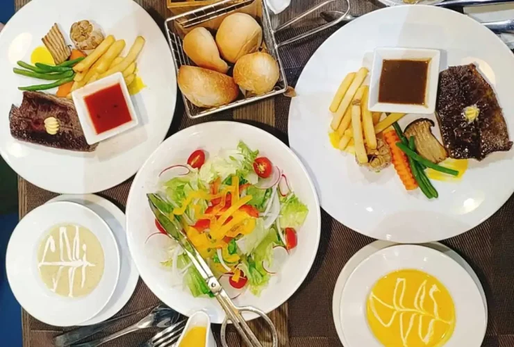 Le Monde Steak - Hoàng Cầu