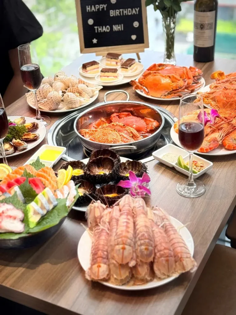 buffet-hai-san-quan-8-3