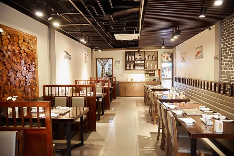 Không gian tại Nama Sushi Vũ Phạm Hàm