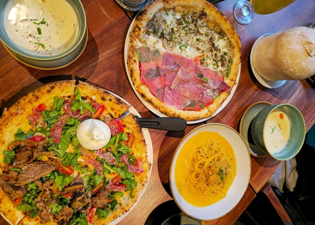 Pizza 4P Hai Bà Trưng