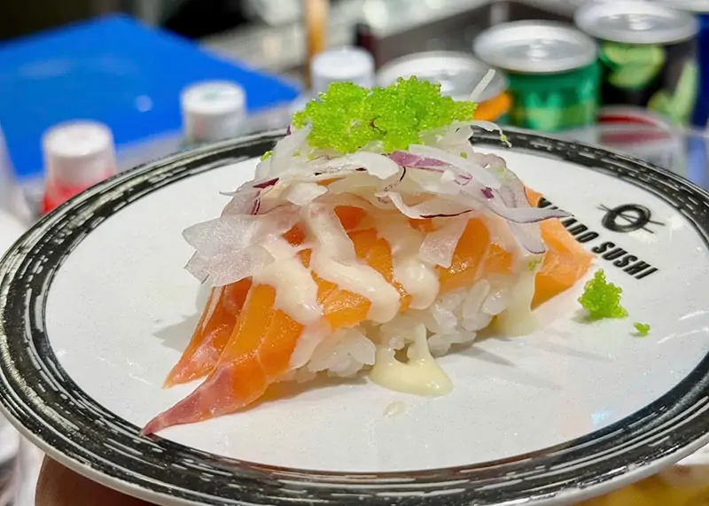 sushi và sashimi