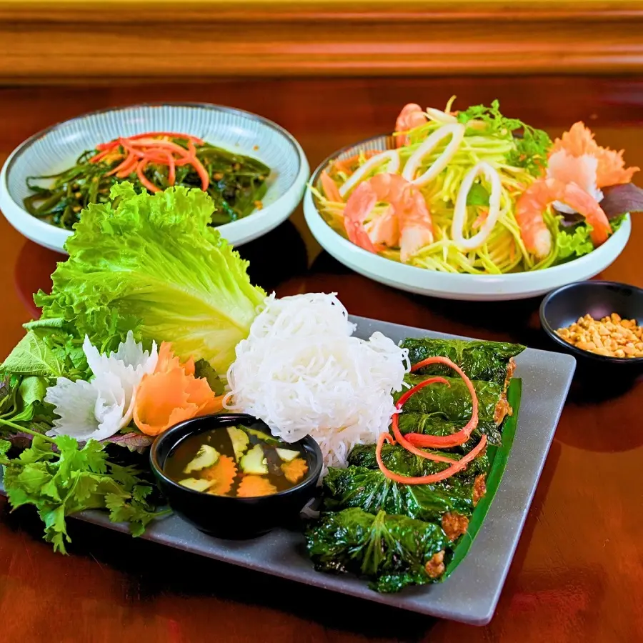 nha-hang-pho-co 0
