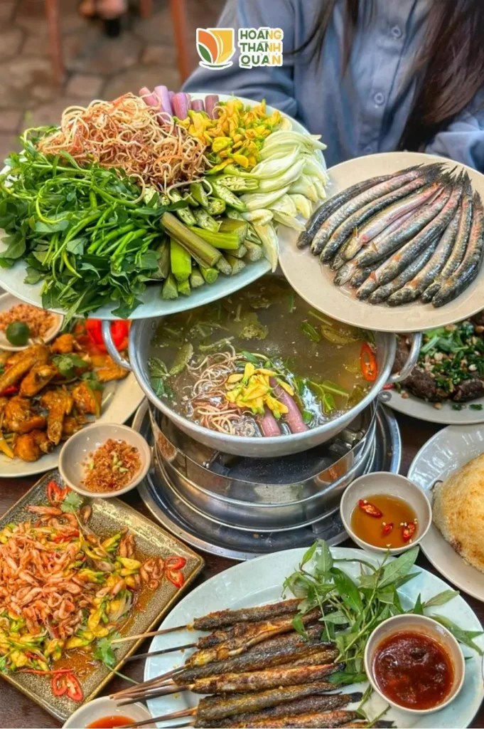 quan-an-gan-hoang-thanh-thang-long 1