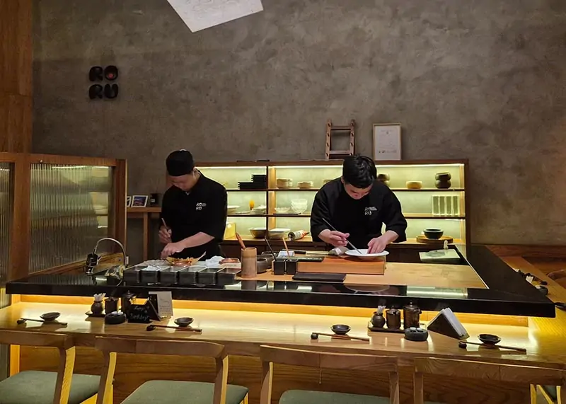 Không gian RORU Omakase "hidden" độc đáo