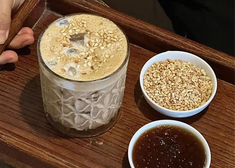 Cà Phê và Đồ Uống Khác
