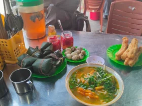 banh canh ca loc ngon o hue 0