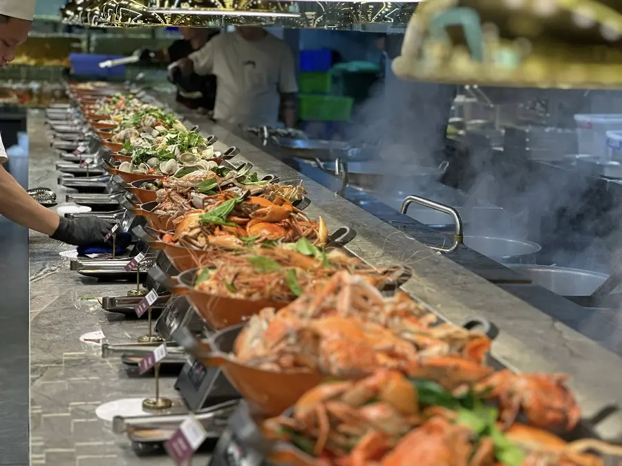 buffet hai san long bien 2