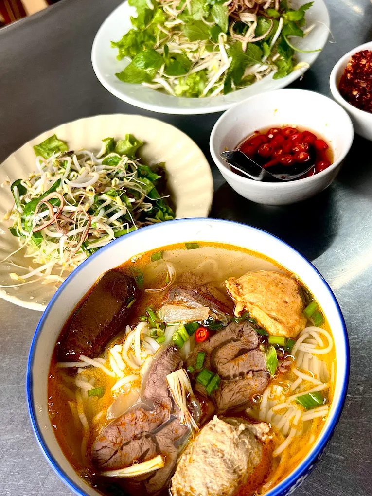 bun bo hue ngon o hue 3