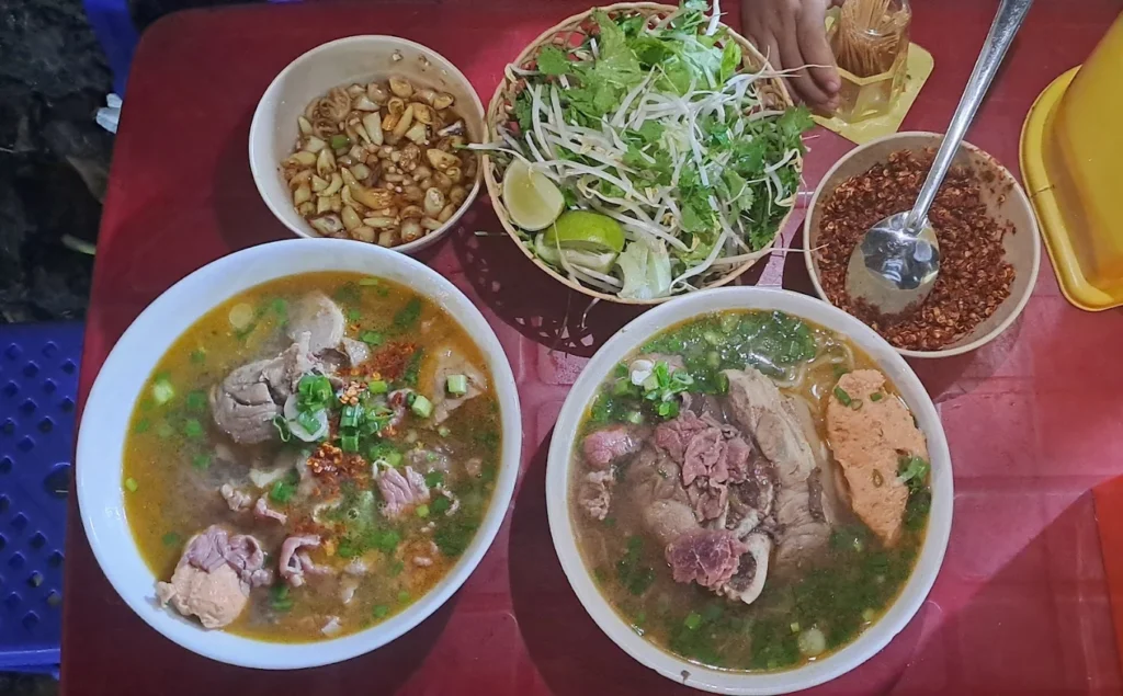 bun bo hue ngon o hue 8