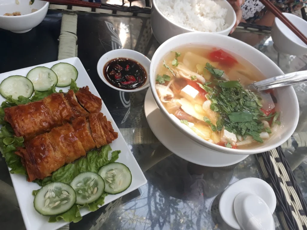 nha hang chay hue 4