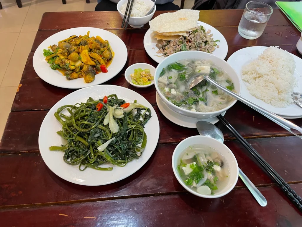 nha hang chay hue 6