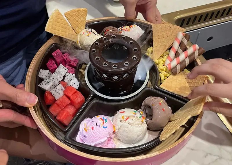 Quầy line và tráng miệng