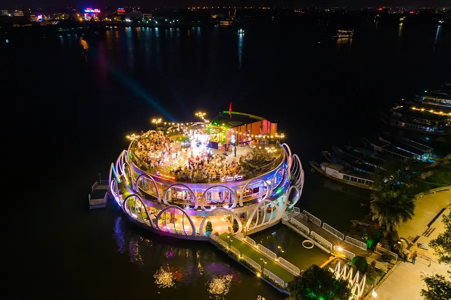 nha hang noi song huong hue 2