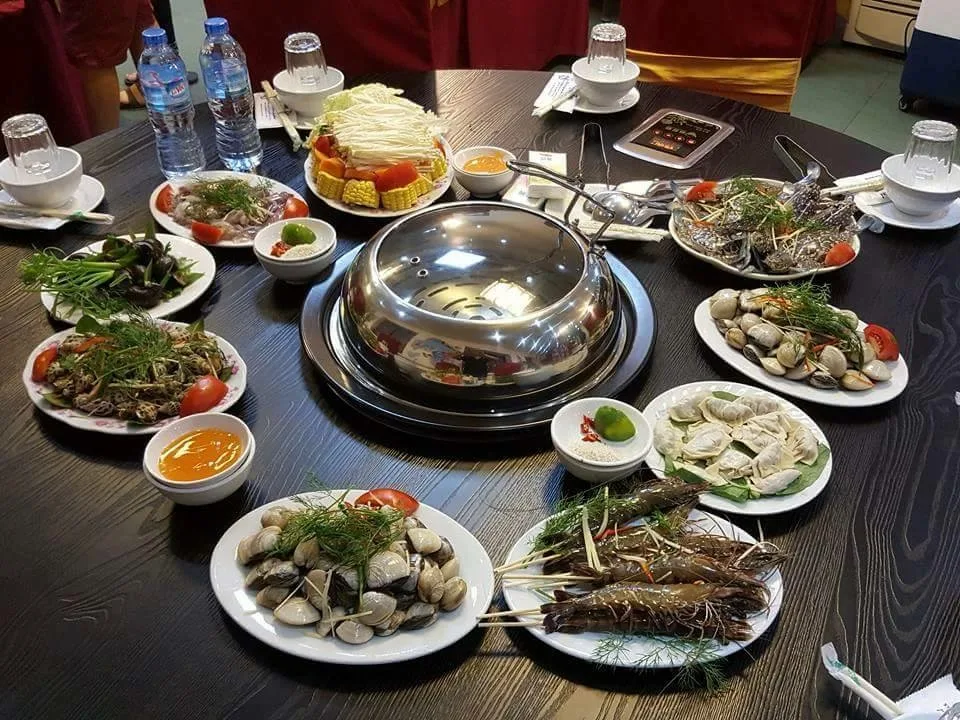 nha hang noi song huong hue 6
