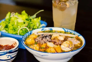 quan an ngon hai ba trung 0