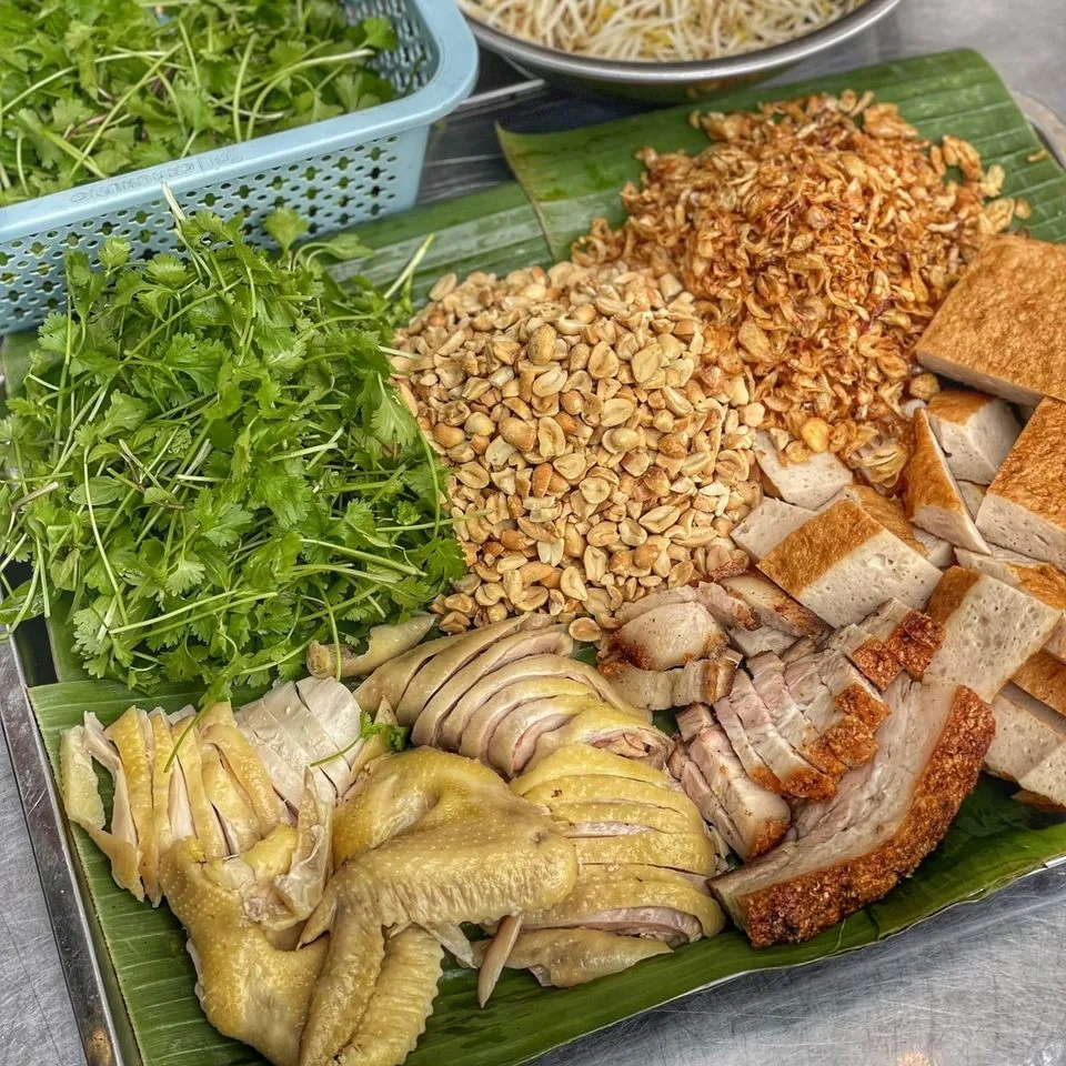 quan an ngon hai ba trung 1