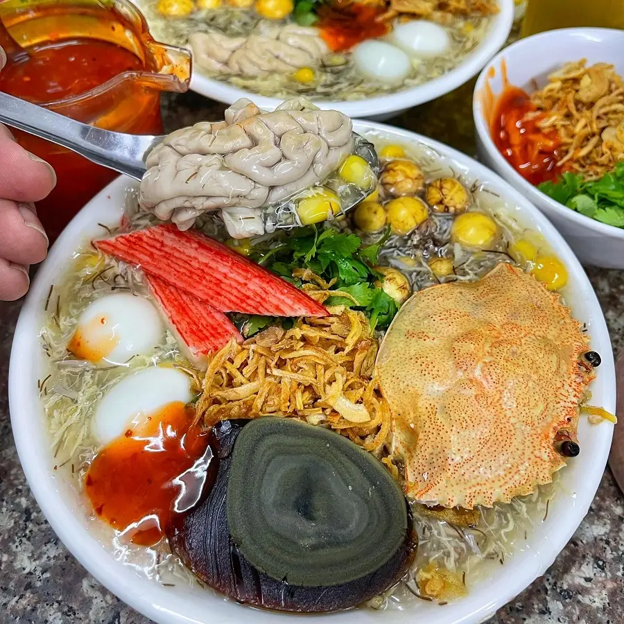 quan an ngon hai ba trung 3