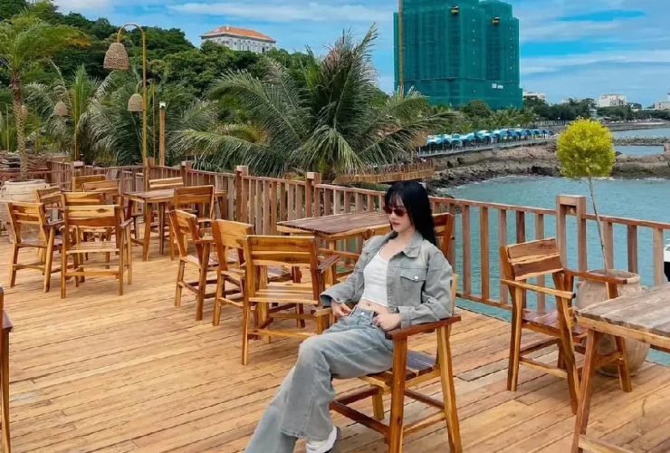 quan-cafe-view-bien-vung-tau-tran-phu-0