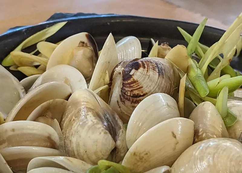 Nghêu Hấp Sả
