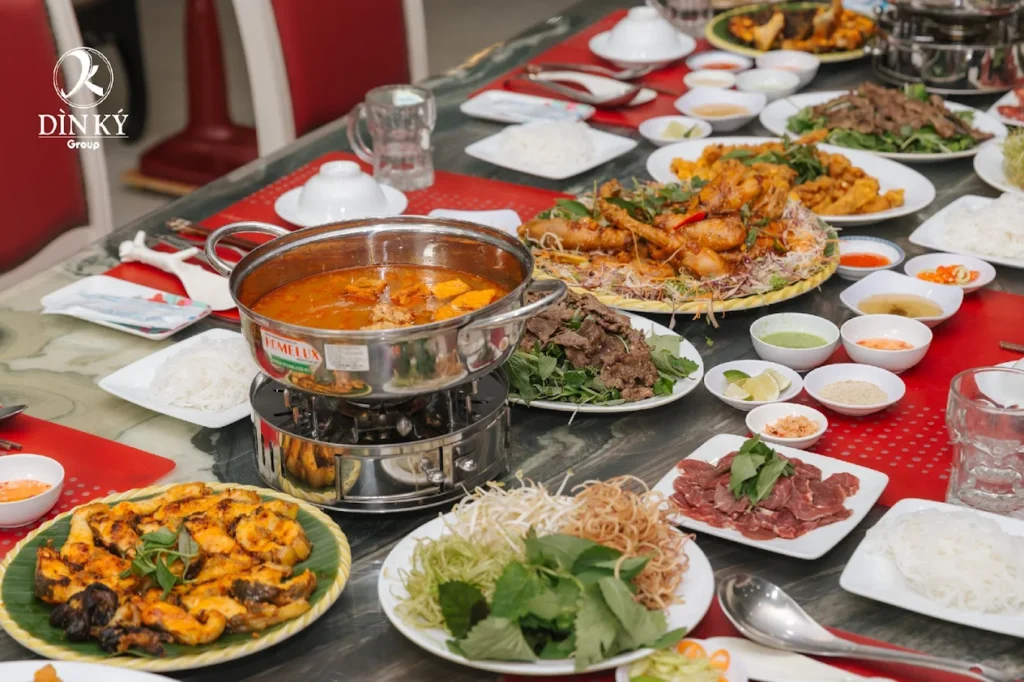 nha hang co khu vui choi tre em tphcm 5