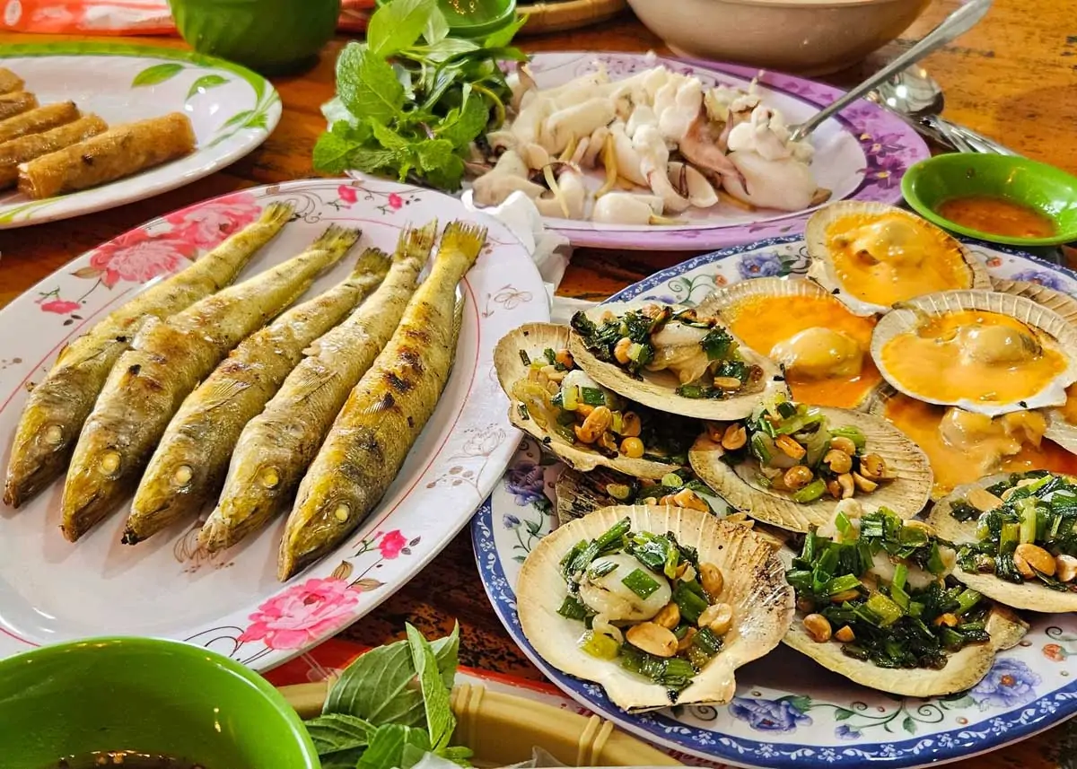 Quán Ăn Hải Sản Mai Trinh Lagi