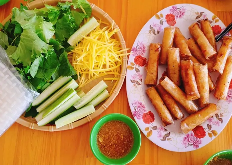 Chả giò cá trích