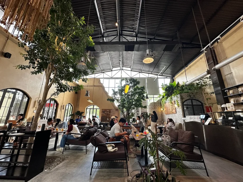 quan cafe muoi ngon o hue 8