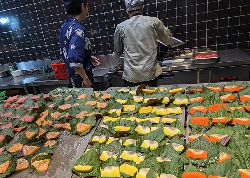 Sashimi và Sushi Cá Hồi